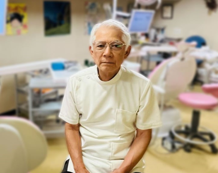 院長写真（ダミー）